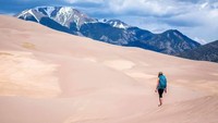 Gurun pasirnya pun sudah terbentuk sejak 400 ribu tahun lalu. Di tahun 1932, pemerintah AS menetapkannya sebagai taman nasional dan menjadikannya sebagai destinasi wisata (Great Sand Dunes National Park and Preserve/Facebook)