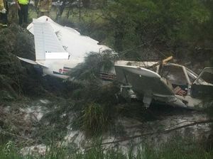 Foto: Pesawat Ini Jatuh dan Rusak Parah, Pilot Hanya Luka Ringan
