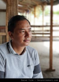 Live Focus Portrait: ISO 50, f/2.4, 1/35 detik, 52mm.