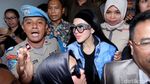 Huuu! Syahrini Disoraki Jemaah First Travel