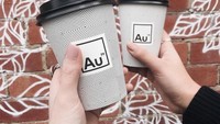 Kalau kamu membeli kopi untuk dibawa pulang, begini tampilan cup Au79. Keren ya? Foto: Instagram au79cafe