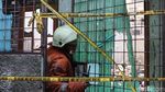 Mengais Puing-puing Sisa Kebakaran di Tambora