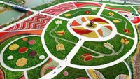 Penampakan aerial kebun bunga di Provinsi Jiangsu, China sangat indah memikat mata.