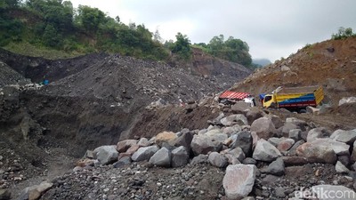 Foto: Ini Lokasi Longsor di Tambang Pasir Merapi