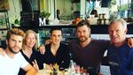 Begini Gaya Si Tampan Chris Hemsworth Saat Masak dan Makan!