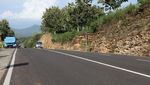 Jalan Ini Diperbaiki, Warga Nggak Perlu Lagi Memutar 4 Km