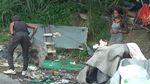 Kisah Kakek Zahri, Hidup Digubuk Sampah Selama 17 Tahun