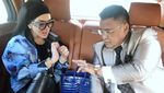 Aksi Syahrini saat Sidang, Kejambak hingga Kegerahan