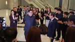 Gaya Kim Jong Un Nikmati Konser Bintang K-Pop di Pyongyang