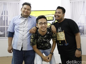 Saksikan Tiga Komika Seru-seruan di dHappening