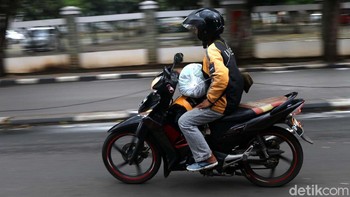 Untuk driver Uber, aplikasi yang mereka gunakan masih akan aktif hingga 8 April 2018.