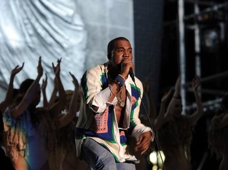Siap-siap! Ada 2 Album Baru Dirilis Kanye West Juni 2018 Siap-siap! Ada 2 Album Baru Dirilis Kanye West Juni 2018