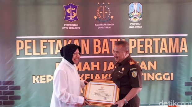 Pemkot menghibahkan tanah untuk dibangun rumah dinas di atasnya