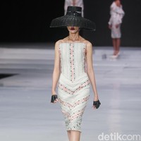 Ivan Gunawan rilis koleksi busana dari kain ulos dalam fashion show bertema Great Toba di Indoneia Fashion Week 2018, Jakarta Convention Center, Jakarta. Rabu [28/03/2018]. [Foto: Mohammad Abduh/Wolipop]