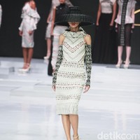 Ivan Gunawan rilis koleksi busana dari kain ulos dalam fashion show bertema Great Toba di Indoneia Fashion Week 2018, Jakarta Convention Center, Jakarta. Rabu [28/03/2018]. [Foto: Mohammad Abduh/Wolipop]