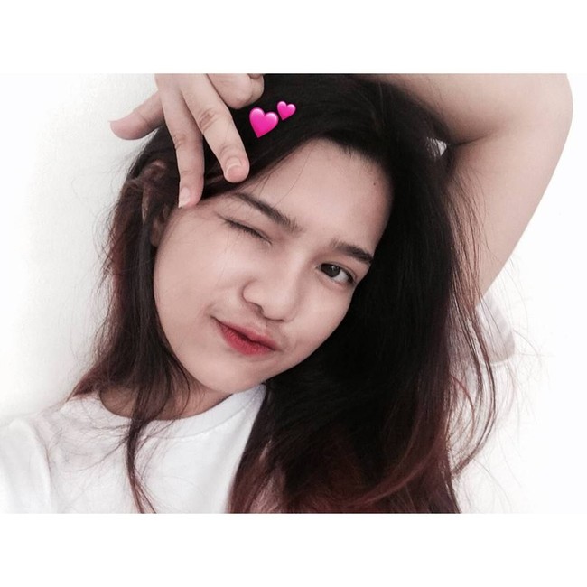 Ini adalah Abegail Inducil Apostol, wanita cantik yang viral karena dibully memiliki kekasih bertubuh gemuk. Foto: Facebook