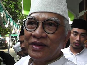 Ditanya Kontroversi Puisi Sukmawati, Ini Tanggapan Gus Mus