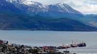 Pada abad ke-19, ketika sering terjadi kontak antara orang Eropa dan Yaghan, mucullah penyakit baru menghancurkan populasi orang-orang Yaghan. Hilang pula tanah mereka karena diambil alih oleh para pemukim Eropa (BBC Travel)