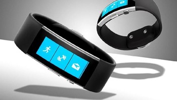 Beberapa tahun belakangan, Microsoft rajin bersih-bersih sejumlah proyek produk consumer yang gagal. Microsoft Band termasuk salah satu yang tidak dilanjutkan. Perangkat yang semula ingin menyaingi Fitbit dan wearable gadget sejenis lainnya ini dirilis pada akhir 2015. Versi kedua, dirilis setahun kemudian, berbarengan dengan kemunculan Apple Watch pertama. Namun kemudian, para bos Microsoft merevisi produk ini di 2016 dan mempertanyakan kembali tujuan mereka masuk ke bisnis wearable device. Tidak ada yang tahu jawabannya. Namun yang jelas, Microsoft Band akhirnya tamat sebelum versi ketiganya dirilis. Foto: Istimewa