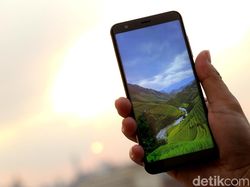 Unboxing Asus Zenfone Max Plus