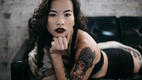 Kanya Amberlee Sesser merupakan model berkebangsaan Thailand yang hidup di Los Angeles (_kayeazee_/Instagram)