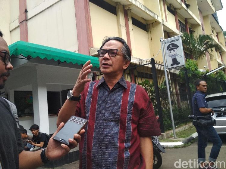Potret Pangling Ray Sahetapy usai Sakit hingga BB-nya Turun Drastis