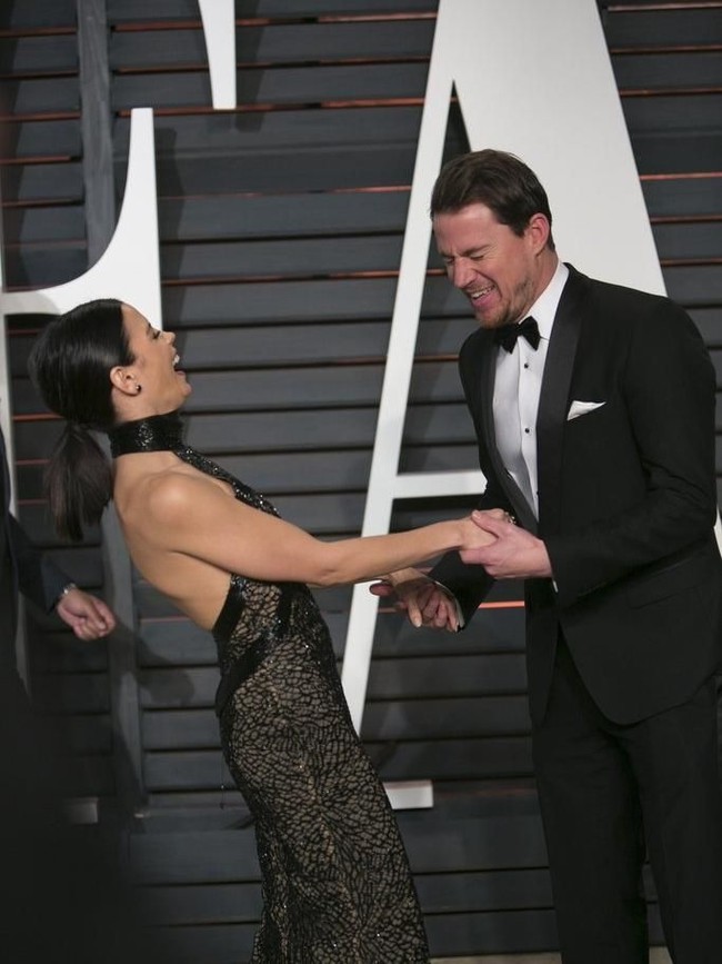 Kemesraan dan tawa Channing dan Jenna mungkin tak akan terlihat lagi di karpet merah seperti ini.  Foto: dok. Getty Images