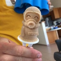 Bikin es krim di rumah jadi lebih mudah dan semangat dengan cetakan lucu seperti ini. Ice-pop mold seharga Rp 270 ribuan tersebut cocok dimiliki Anda yang punya anak kecil. Foto: Amazon