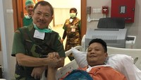 dr Terawan Cuci Otak Dipecat IDI. Kepala RS Pusat Angkatan Darat (RSPAD) Gatot Soebroto, Dr dr Terawan Agus Putranto, SpRad yang dikenal dengan terapi stroke dengan metode alat Digital Subtraction Angiography (DSA) dipecat sementara dari Ikatan Dokter Indonesia (IDI). Foto: Instagram/krishnamurti_91