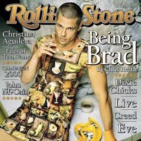 Dalam berbagai pemotretan, seleb pria sering ditampilkan dengan konsep androgini dengan memakai baju wanita. Brad pitt pun pernah memakai rok ketika menghiasi sampul majalah Rolling Stone. Foto: Istimewa