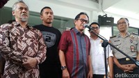 Ray Sahetapy saat ditemui di Ditresnarkoba Polda Metro Jaya, Jakarta pada Selasa (3/4).