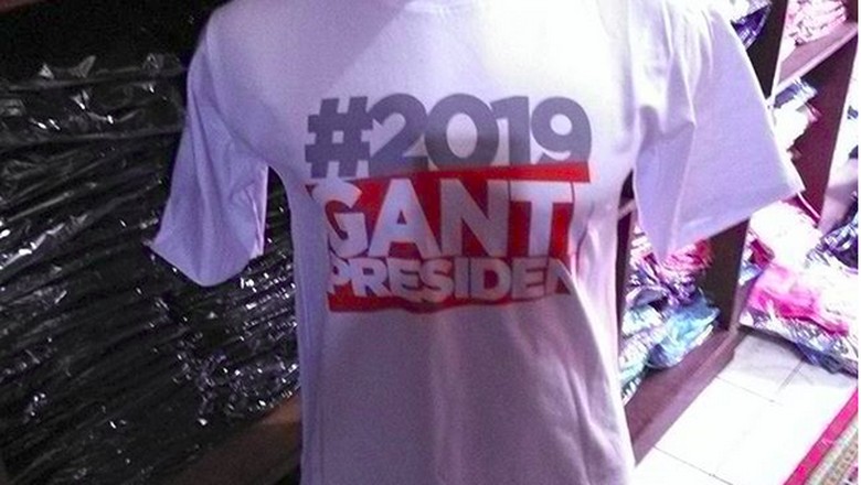 Viral #2019GantiPresiden, PDIP: Menyedihkan! Viral #2019GantiPresiden, PDIP: Menyedihkan!