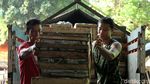 Potret Buruh Harian Pasar Kramat Jati Mengais Rejeki