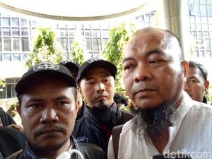 Alumni 212 Tetap Polisikan Sukmawati