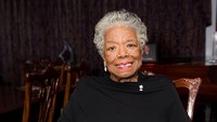 Maya merupakan aktivis yang terkenal dengan puisi-puisinya seperti Still I Rise yang jadi doodle hari ini. Ken Charnock/Getty Images