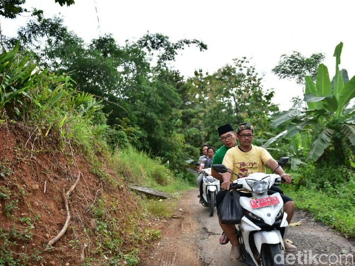 Naik Motor Pelat Merah, Ridwan Kamil Melanggar Tapi Tak Bisa Dipidana