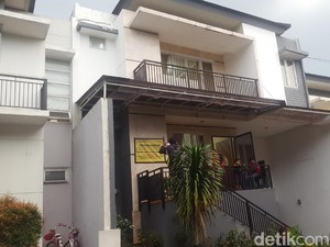 Komplain Tetangga ke Bos Abu Tours: Karaoke hingga Parkir Mobil