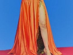 Sosok YouTuber Wanita Frustrasi Penebar Teror Maut