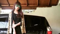 Namun anehnya ada yang justru menyalahkan Adiezty karena dinilai kerap tampil terbuka. (Dok. Instagram/adieztyfersa)