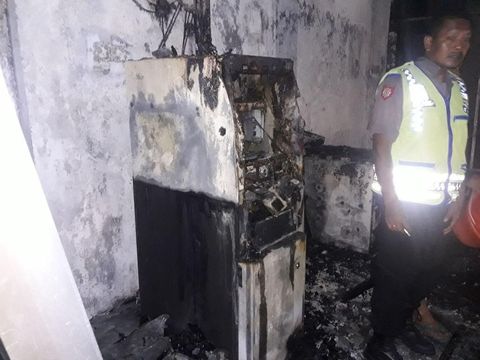 Kantor Teras BRI di Trenggalek Terbakar