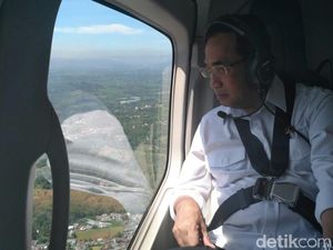 Naik Helikopter, Menhub Cek Double Track hingga Bandara Kertajati