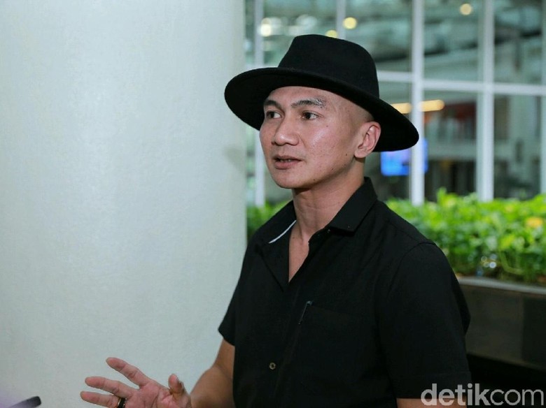 Saga Sakit Sinus Preauricular, Anji Khawatir akan Berisiko Tinggi Foto: Ismail/detikHOT Saga Sakit Sinus Preauricular, Anji Khawatir akan Berisiko Tinggi Foto: Ismail/detikHOT