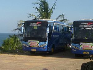 Hore! Bus Besar Bisa Masuk Pantai Klayar