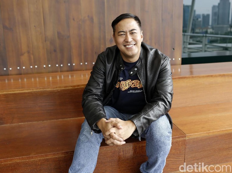 Anak Pandji Pragiwaksono Pernah Jualan Pizza di Car Free Day Anak Pandji Pragiwaksono Pernah Jualan Pizza di Car Free Day