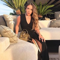 Berpenampilan menarik dan super tajir, Chloe Green malah jadi pelakor. Ia merupakan selingkuhan dari Jeremy Meeks. Foto: Instagram