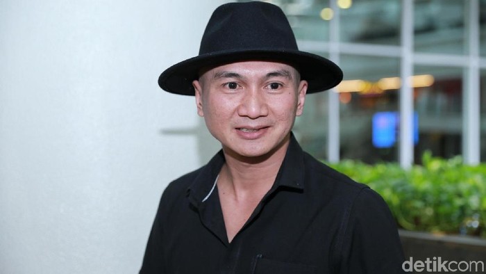 Bantahan Anji Pada Jerinx Yang Sebut Sang Kakak Admin Lambe Turah