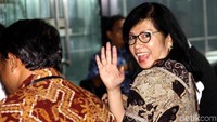 Kariernya di Pertamina dimulai tahun 2006, saat dirinya menjabat sebagai Direktur Pertamina Hulu. Saat Sofyan Djalil menjabat Menteri BUMN tahun 2009, karen diangkat sebagai Dirut Pertamina menggantikan Ari Soemarno. Lamhot Aritonang/detikcom. Kariernya di Pertamina dimulai tahun 2006, saat dirinya menjabat sebagai Direktur Pertamina Hulu. Saat Sofyan Djalil menjabat Menteri BUMN tahun 2009, karen diangkat sebagai Dirut Pertamina menggantikan Ari Soemarno. Lamhot Aritonang/detikcom.