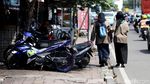 Kawasan Stasiun Karet Tanah Abang Semakin Semrawut