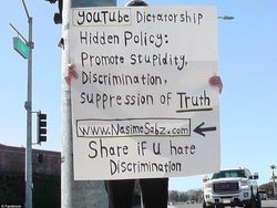 Sosok YouTuber Wanita Frustrasi Penebar Teror Maut