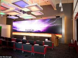 Suasana Kantor YouTube Sebelum Diberondong Peluru